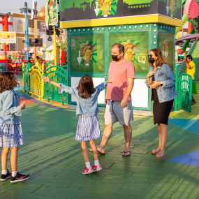 Photo from القرية العالمية in دبي: Gallery Photo 3j52jv