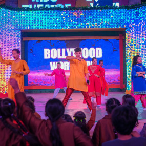 Photo from القرية العالمية in دبي: Gallery Photo n69kw1