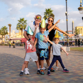 Photo from القرية العالمية in دبي: Gallery Photo zw64bp