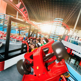 Photo de Ferrari World Tickets, Abu Dhabi with free shuttle bus dans Abu Dhabi : Galerie Photo zw64e4