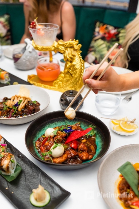 Exclusive 2 Course Festive Lunch - The Pods in Dubai : Galerie de photos 34jyeb