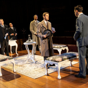 n696rw استديو الصور :لندن في لندن - مسرحية شاهد للنيابة العامة