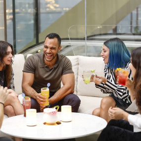 Photo from باقة عين دبي البريميوم مع مشروبات محلية أو كوكتيلات in دبي: Gallery Photo zg4g18