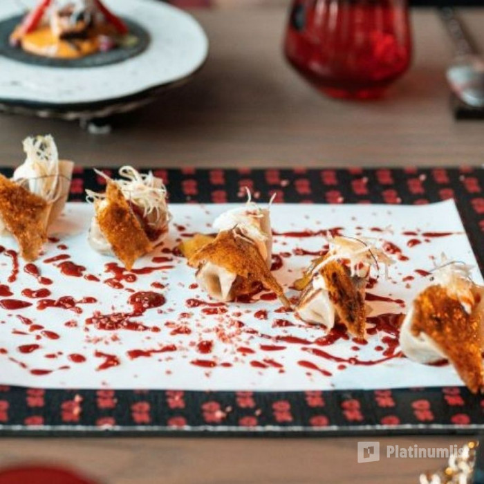 n69oxx استديو الصور :دبي في برانش السبت ستريتكسولاند n69oxx استديو الصور :دبي في برانش السبت ستريتكسولاند