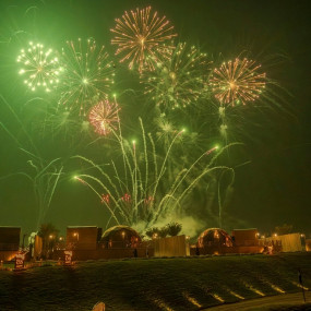 3d7bdy استديو الصور :دبي في احتفال ليلة رأس السنة وعشاء باربكيو فاخر في المرموم 3d7bdy استديو الصور :دبي في احتفال ليلة رأس السنة وعشاء باربكيو فاخر في المرموم