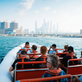 90 Mins Guided Sightseeing Boat Tour in Dubai: Gallery Photo 3xv1jm
