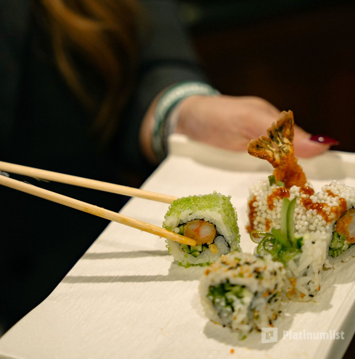 Sunseeker Superyacht Experience with Gourmet Dining,Premium Drinks & Live Music in Dubai: Gallery Photo 3xv14d