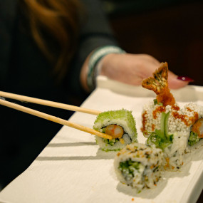 Sunseeker Superyacht Experience with Gourmet Dining,Premium Drinks & Live Music in Dubai: Gallery Photo 3xv14d