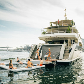 Photo from Sunseeker Superyacht Experience with Gourmet Dining,Premium Drinks & Live Music in Dubai: Gallery Photo z7xj4x