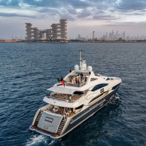 Photo from Sunseeker Superyacht Experience with Gourmet Dining,Premium Drinks & Live Music in Dubai: Gallery Photo z94qbq