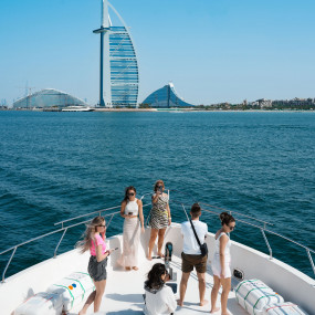 Photo from تجربة السوبر يخت في مرسى دبي مع مشروبات منعشة in دبي: Gallery Photo 3d7b5k