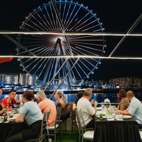 Photo de Dubai Marina Dinner Cruise with Live Music & Open Bar dans Dubai : Galerie Photo zodqe0