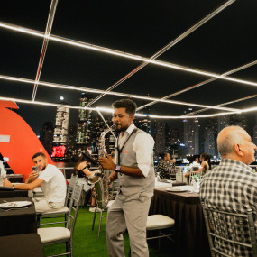 Photo de Dubai Marina Dinner Cruise with Live Music & Open Bar dans Dubai : Galerie Photo n269gq