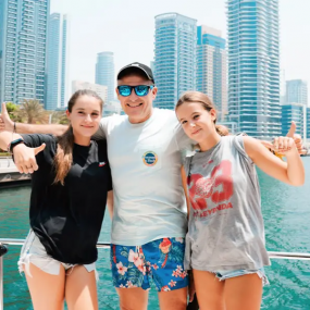 Photo from Dubai Marina 1 Hour Yacht Tour in Dubai: Gallery Photo 3d7dvq