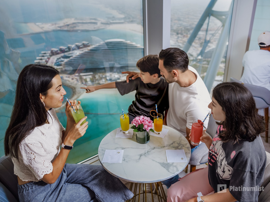 Inside Burj Al Arab Tour Experience - Open Dated in Dubai: Gallery Photo zm07qp