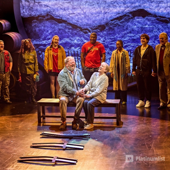 n159m6 استديو الصور :لندن في لندن - رحلة الحج غير المتوقعة لهارولد فراي الموسيقية n159m6 استديو الصور :لندن في لندن - رحلة الحج غير المتوقعة لهارولد فراي الموسيقية