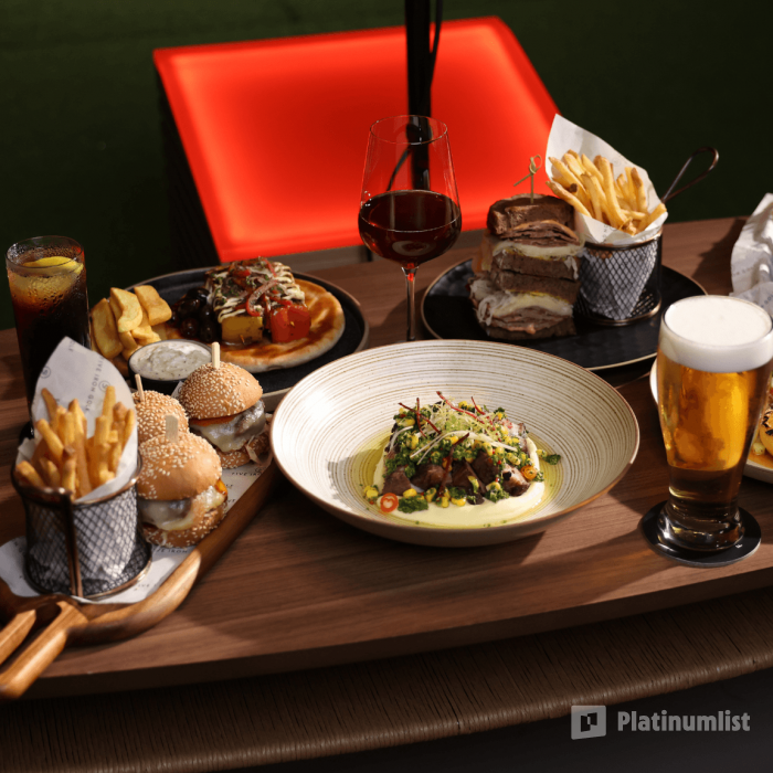 Five Iron Golf Dubai in Dubai: Gallery Photo 3rw4e5 Five Iron Golf Dubai in Dubai: Gallery Photo 3rw4e5