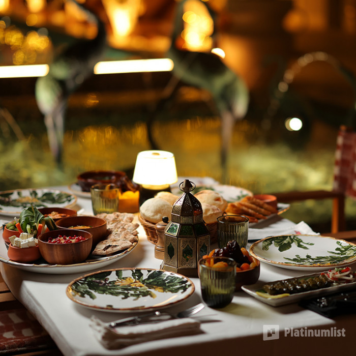 Iftar at African Queen in Dubai : Galerie de photos 3j51wy Iftar at African Queen in Dubai : Galerie de photos 3j51wy