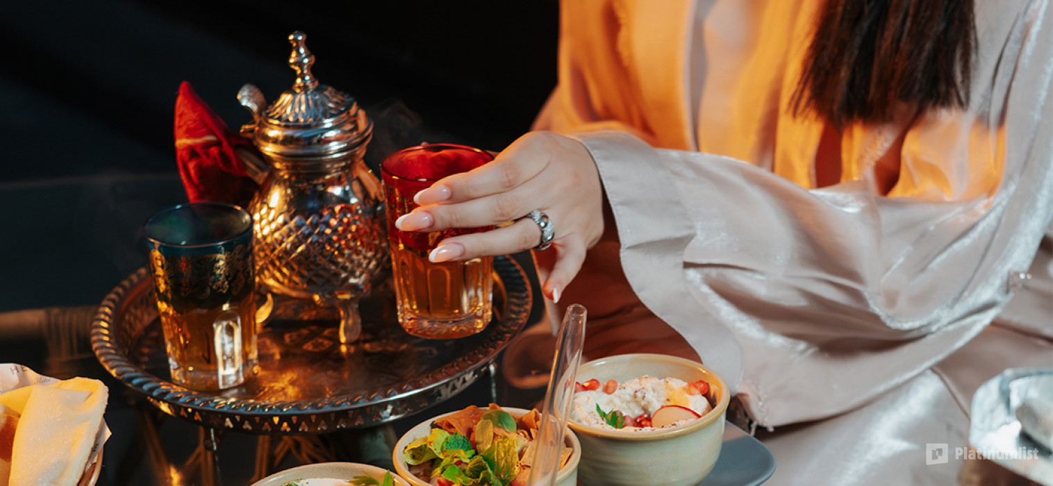 z7x76g استديو الصور :دبي في مطعم كورت يارد – فندق ذا هيريتدج أوتوغراف كولكشن