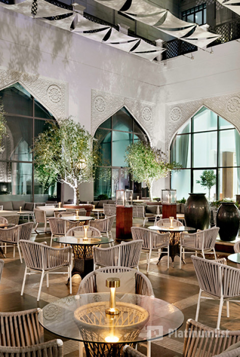 3e7080 استديو الصور :دبي في مطعم كورت يارد – فندق ذا هيريتدج أوتوغراف كولكشن