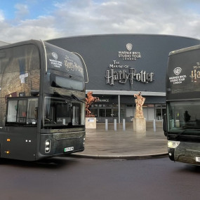 n1579b استديو الصور :لندن في جولة في استوديو وارنر براذرز لندن من ماربل آرك