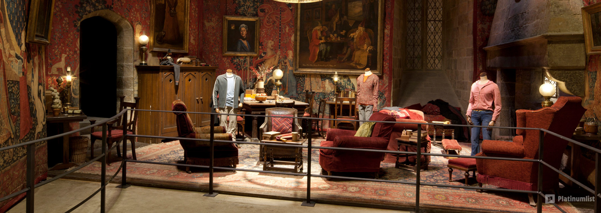 Warner Bros. Studio Tour London from Marble Arch in London: Gallery Photo 34j798 Warner Bros. Studio Tour London from Marble Arch in London: Gallery Photo 34j798