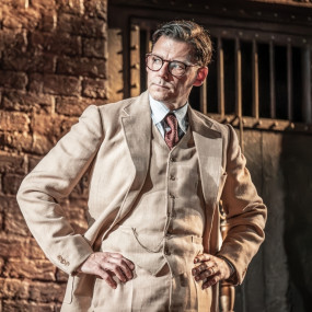 3pjb0e استديو الصور :لندن في مسرحية "أن تقتل طائرًا ساخرًا" في لندن