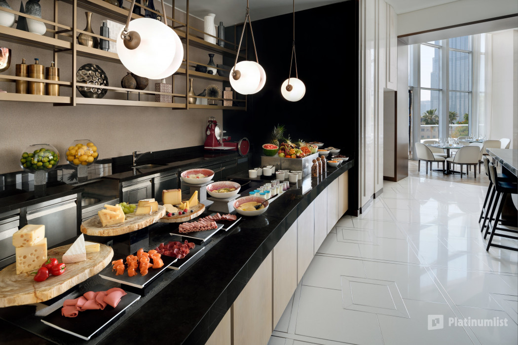 ezvb0n استديو الصور :دبي في Iftar and Suhoor at The Restaurant