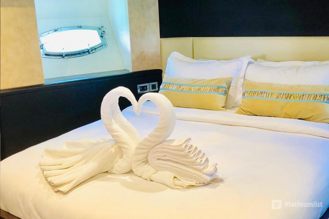 Yacht Cruise at Dubai Marina in Dubai : Galerie de photos 3p258z