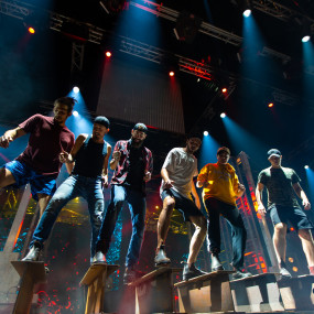 zv58qn استديو الصور :الرياض في Dein Perry's Tap Dogs zv58qn استديو الصور :الرياض في Dein Perry's Tap Dogs