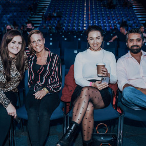 Jack Whitehall in Dubai: Gallery Photo 3p6x8n