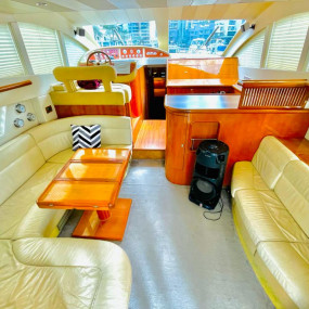 3b4mmn استديو الصور :دبي في Leo's On Deck AZIMUT 50 Yacht Cruise 3b4mmn استديو الصور :دبي في Leo's On Deck AZIMUT 50 Yacht Cruise