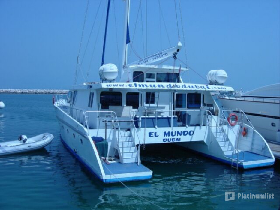 zgmm4z استديو الصور :دبي في Leo's On Deck Catamaran Yacht Cruise