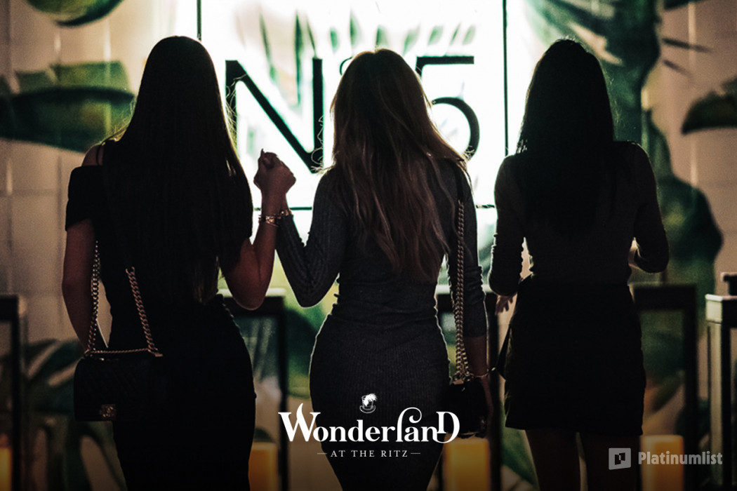 NYE At Wonderland At The Ritz in Dubai: Gallery Photo 3b87p3