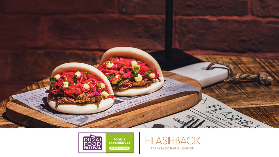 عشاء في أجواء عشرينيات القرن الماضي عشاء في أجواء عشرينيات القرن الماضي