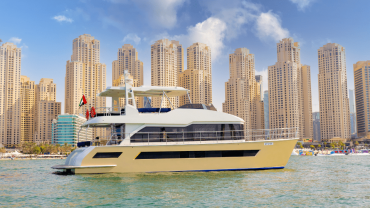 2 Hour Yacht Tour in Dubai Marina with Breakfast or BBQ 2 Hour Yacht Tour in Dubai Marina with Breakfast or BBQ