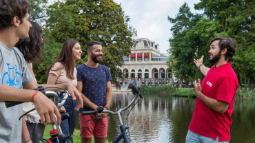 Amsterdam: Guided Bike Tour