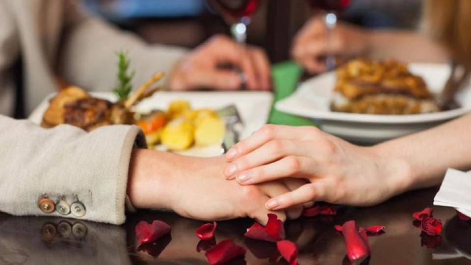 CELEBRATE LOVE AT JW's STEAKHOUSE