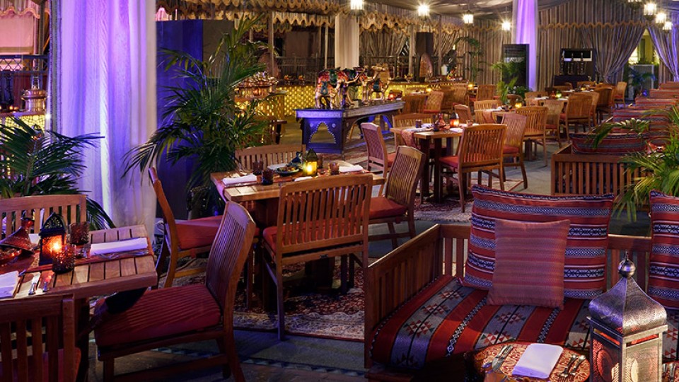 Enjoyable Iftar Ewaan Ramadan Tent