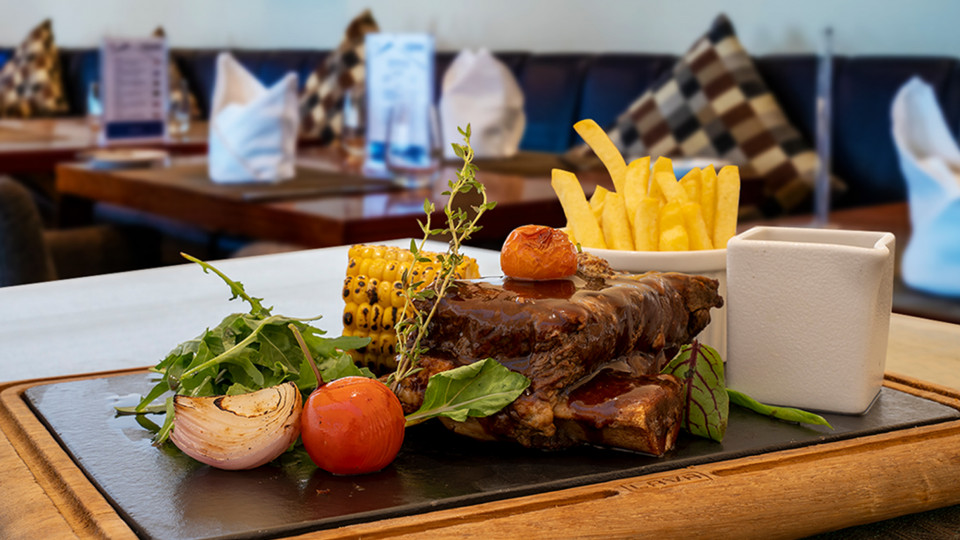 Happy Hour at Yas Links Abu Dhabi