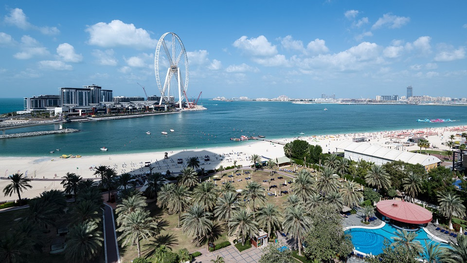 Staycation at Sheraton Jumeirah Beach Resort Staycation at Sheraton Jumeirah Beach Resort