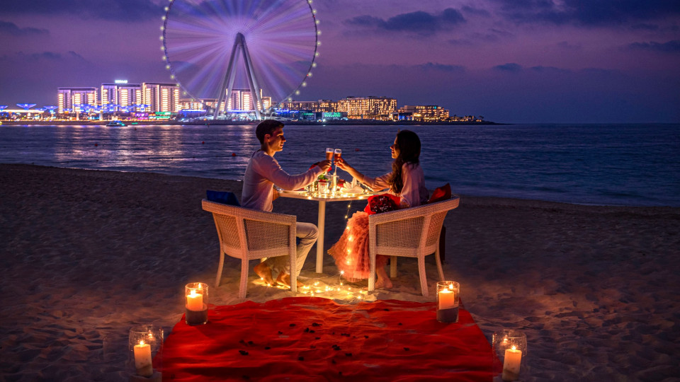 Valentine's Private Beach Dinner Valentine's Private Beach Dinner