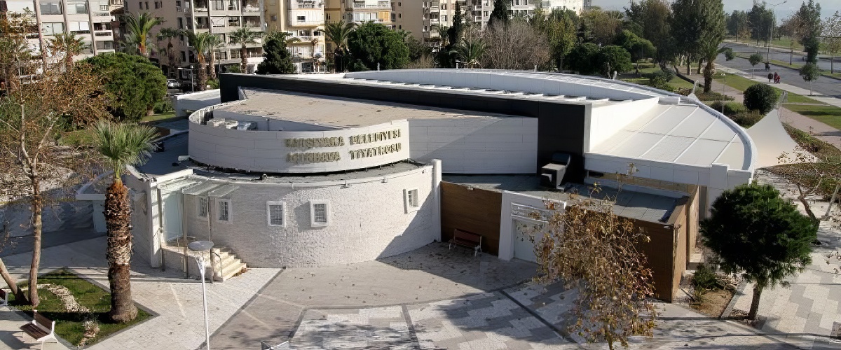 مسرح بوستانلي سوات تاشير