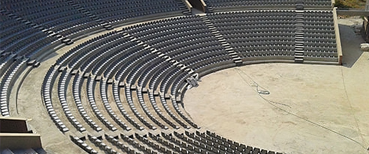 مسرح ألانيا أكتويل في الهواء الطلق